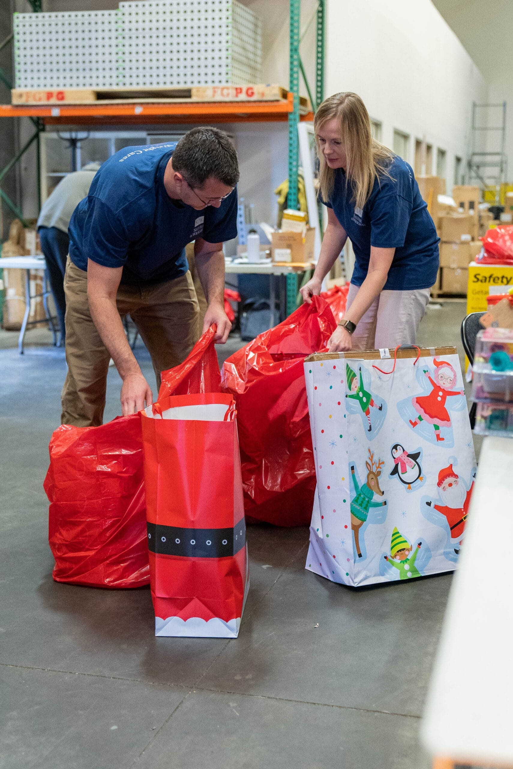 Serviam-Cares-Christmas-Donation-4 Serviam-Cares-Christmas-Donation-4